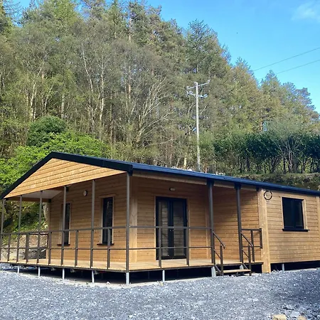 Holiday home Rosies Maum